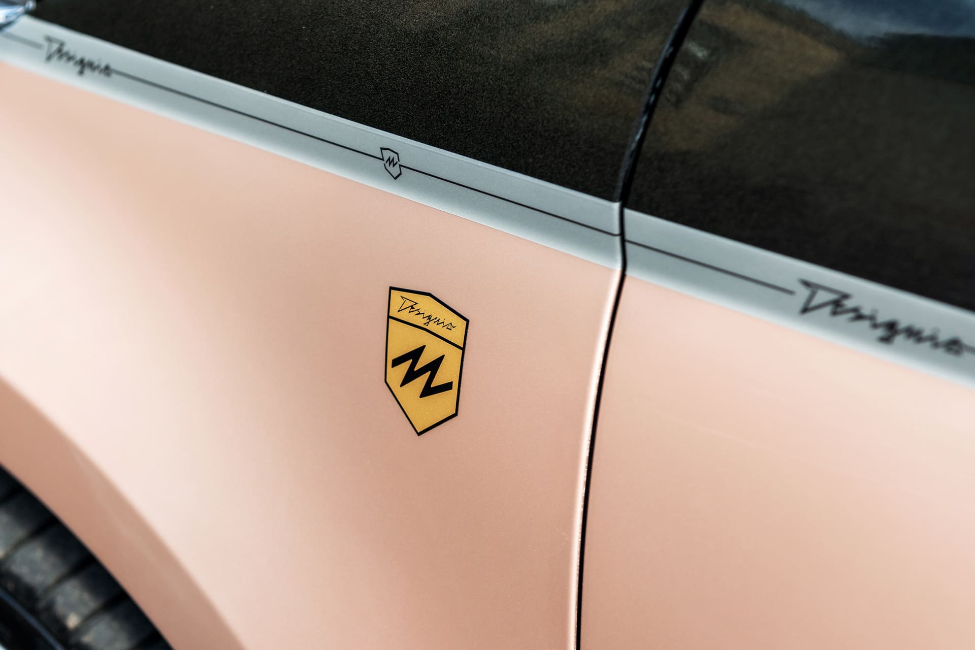 Designio Fiat 500e build