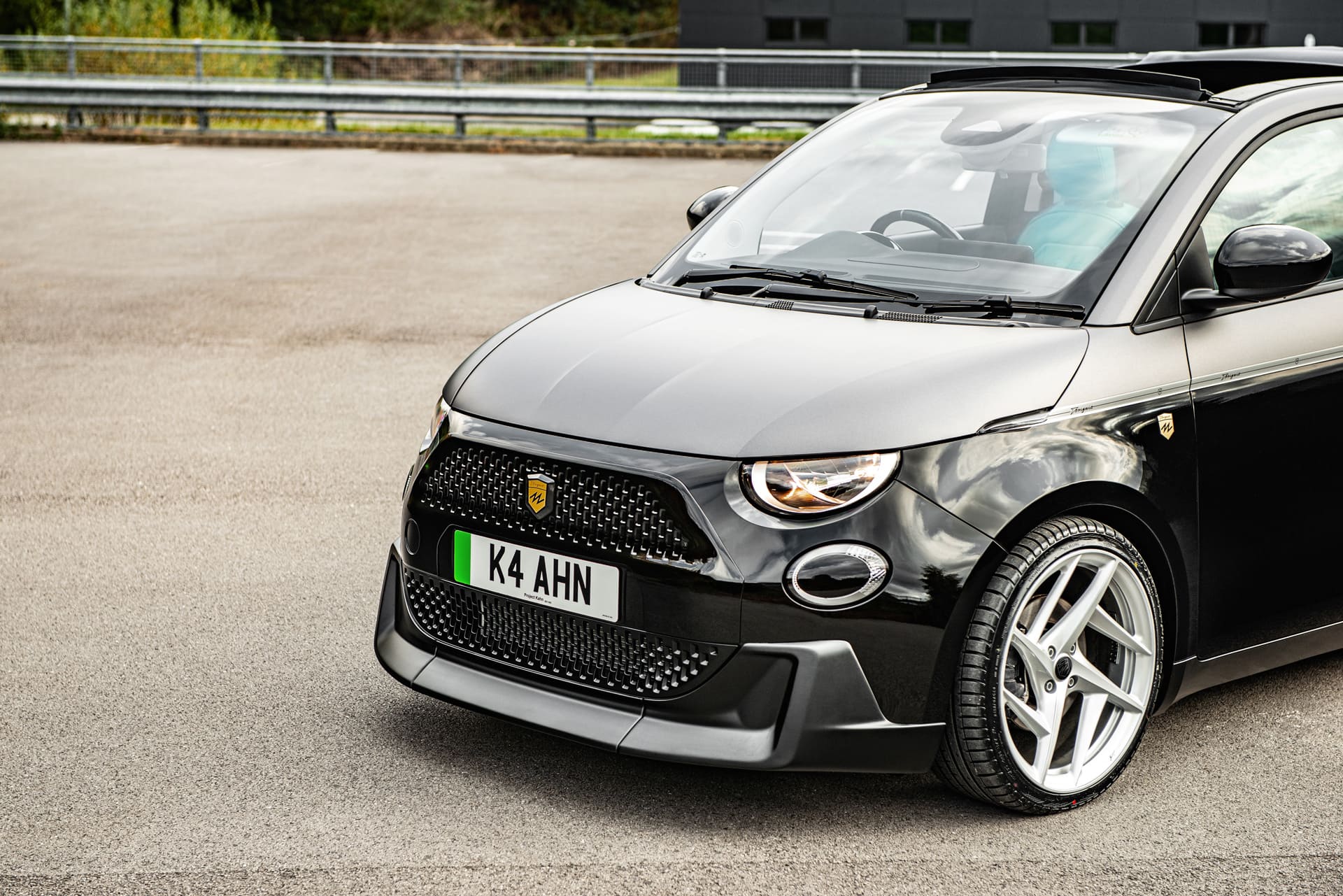 Designio centre cap detail